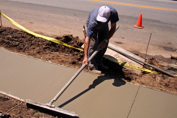 Cost of Sidewalk Building in Pickerington