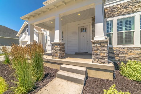 Steps Pouring in Pickerington